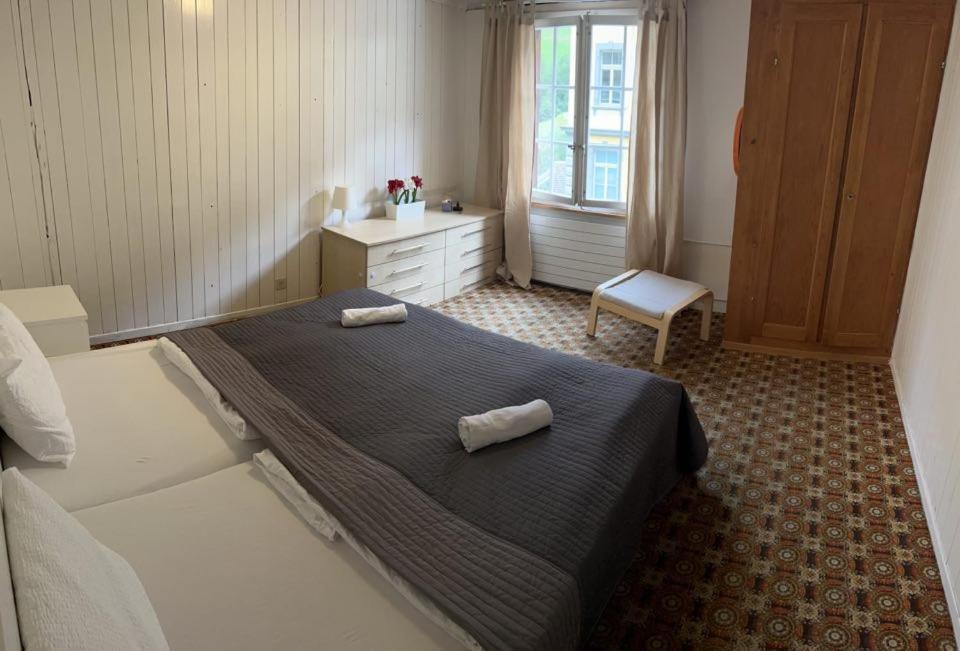 Appartamento Base Cafe Lauterbrunnen Esterno foto