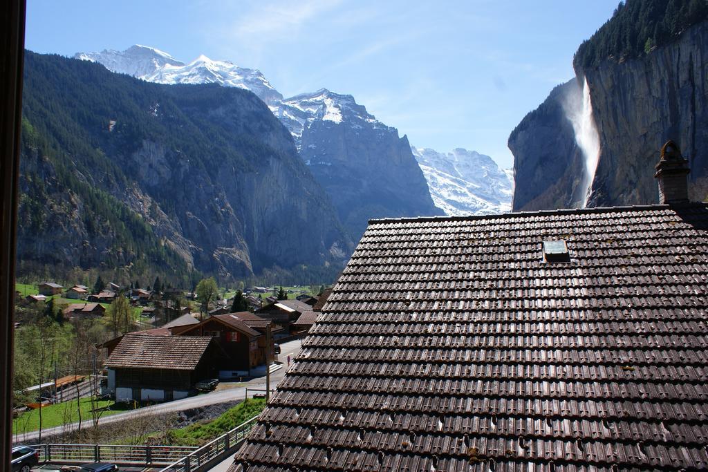 Appartamento Base Cafe Lauterbrunnen Esterno foto